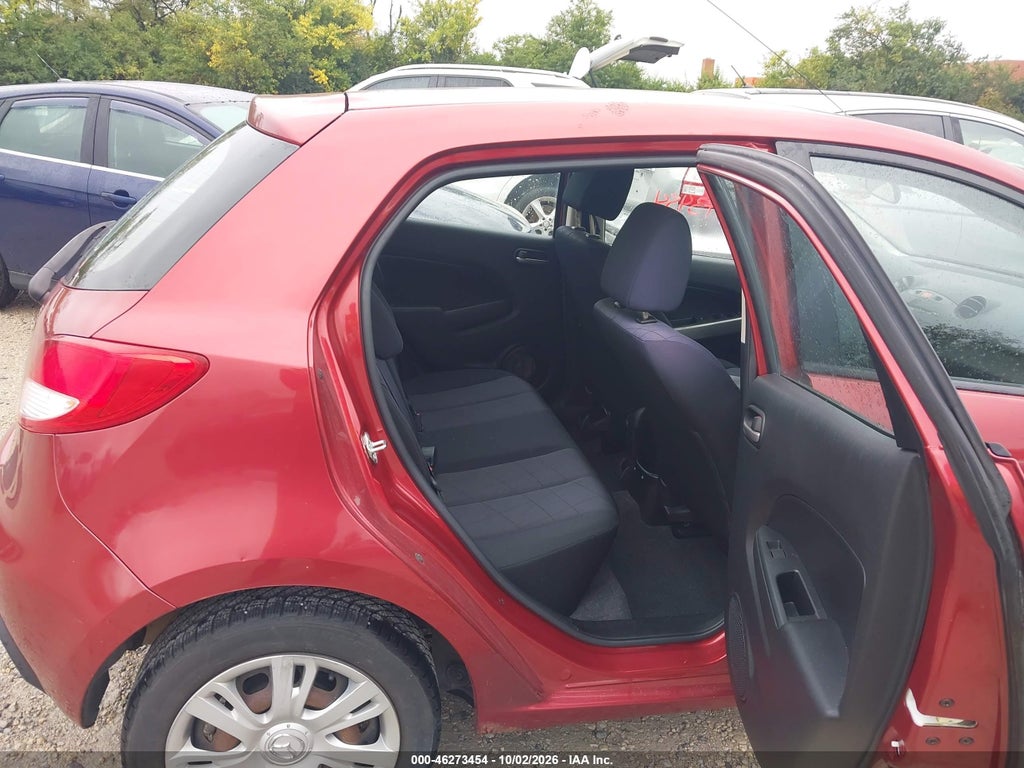 2014 Mazda MAZDA2 Sport photo 8
