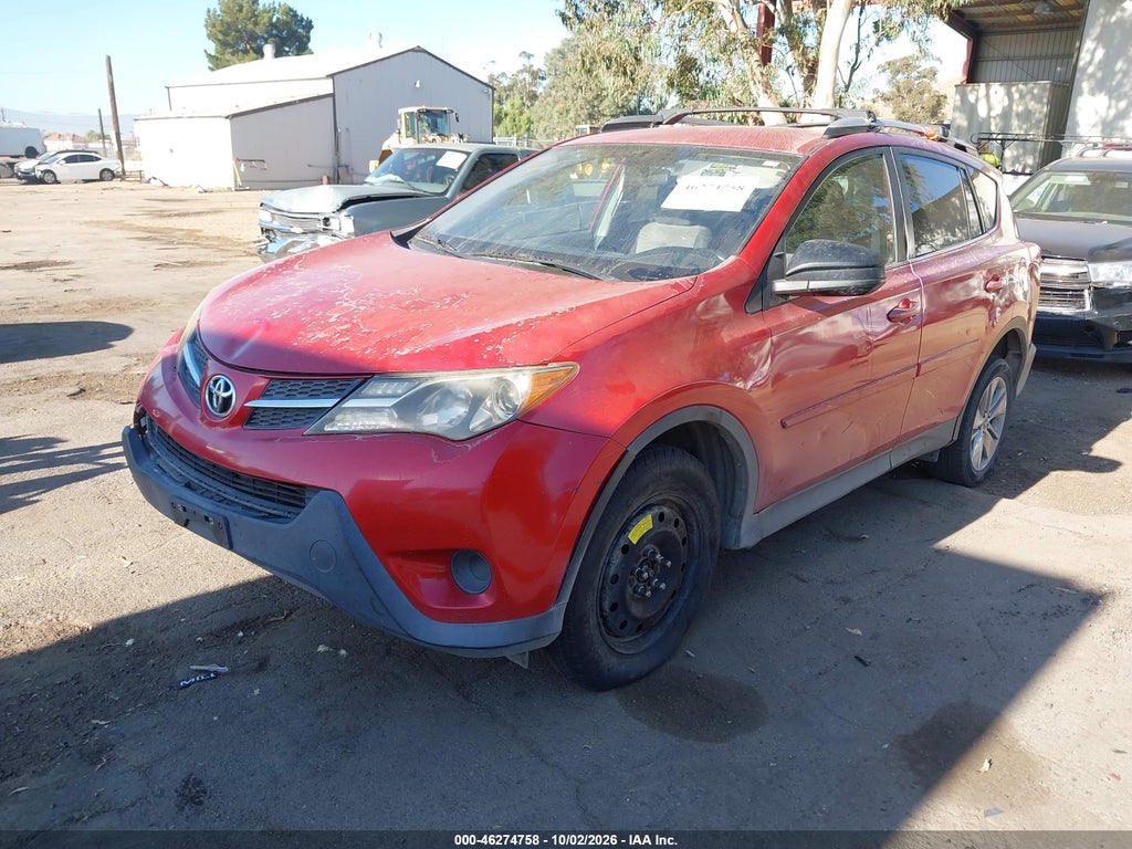 2013 Toyota RAV4 LE photo 2