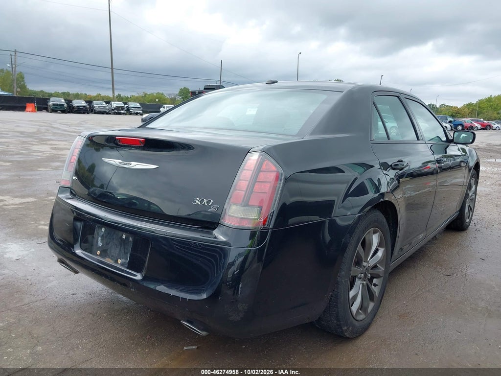 2014 Chrysler 300 300S photo 4