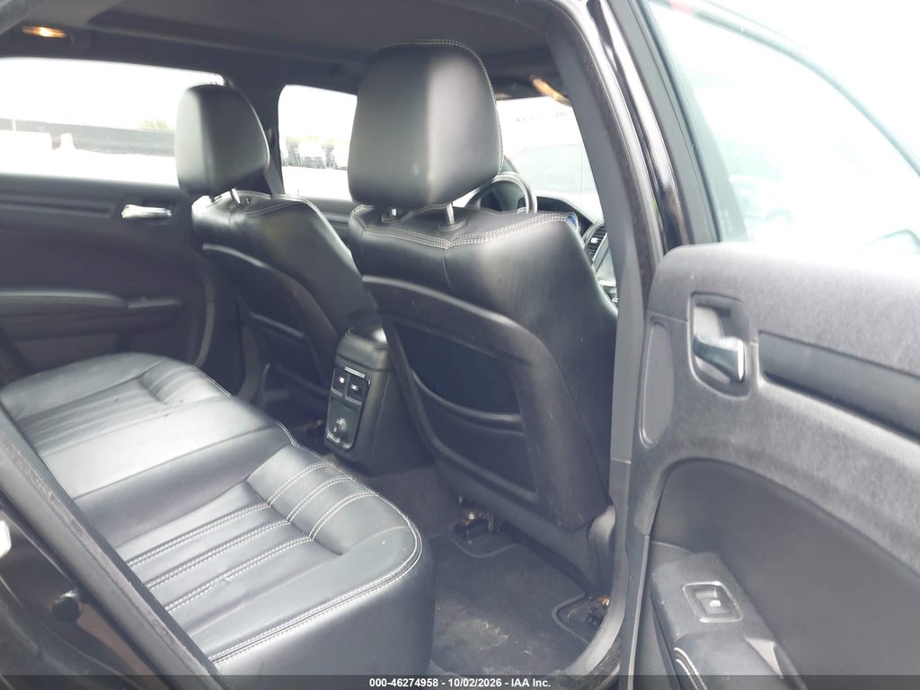 2014 Chrysler 300 300S photo 8