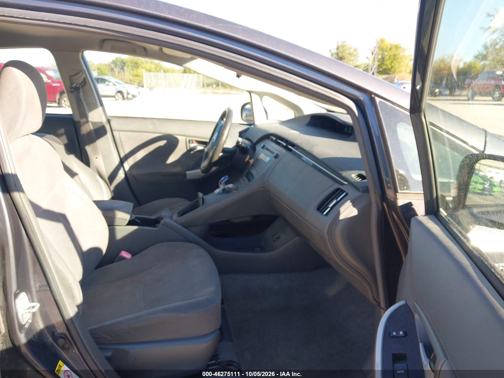 2010 Toyota Prius II photo 5