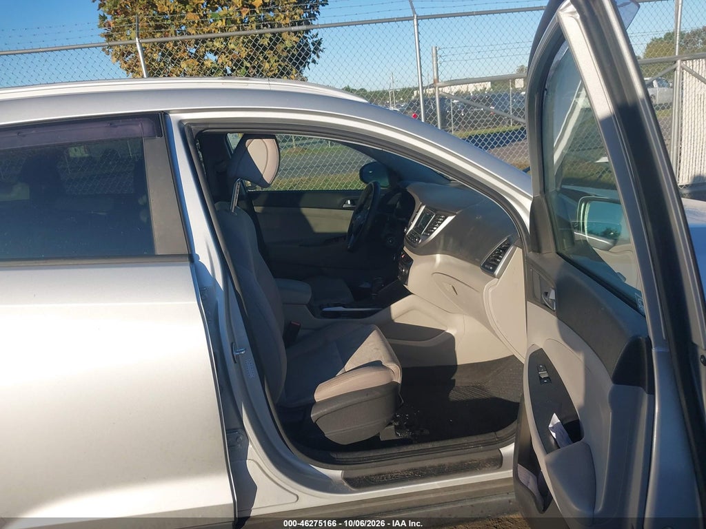 2016 Hyundai Tucson SE photo 5