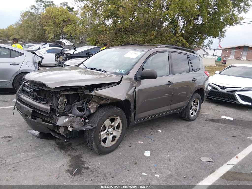 2011 Toyota RAV4 photo 2