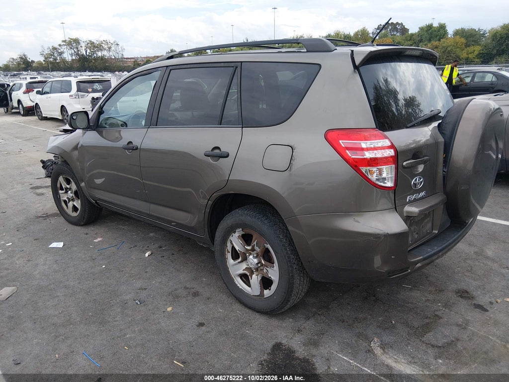 2011 Toyota RAV4 photo 3