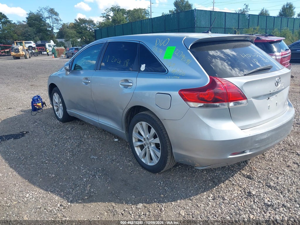 2015 Toyota Venza LE photo 3
