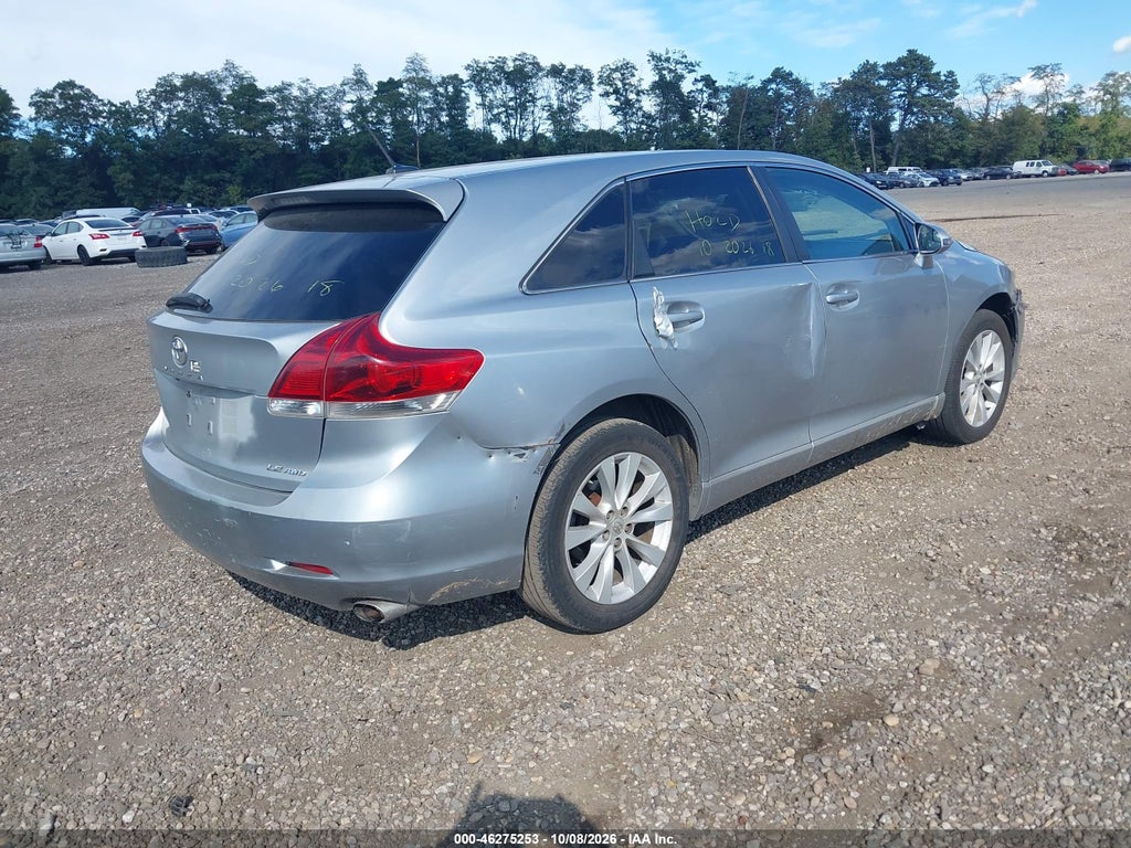 2015 Toyota Venza LE photo 4