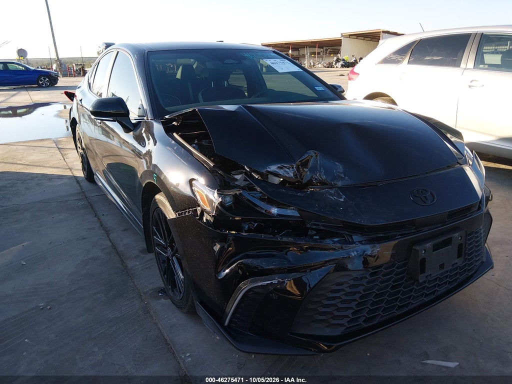 TOYOTA CAMRY 2025