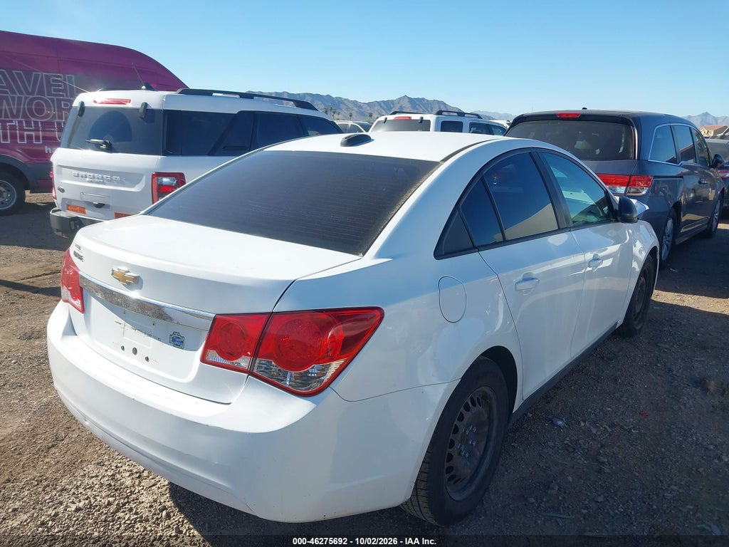 2015 Chevrolet Cruze LS Auto photo 4
