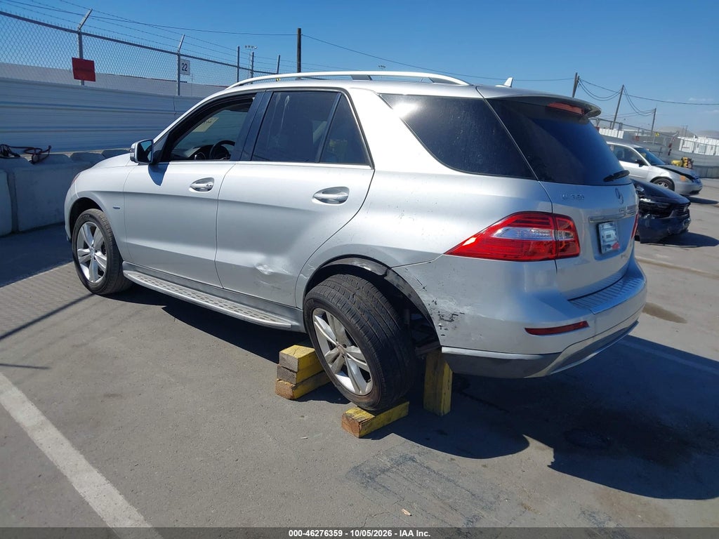 2012 Mercedes-Benz ML 350 4MATIC photo 3