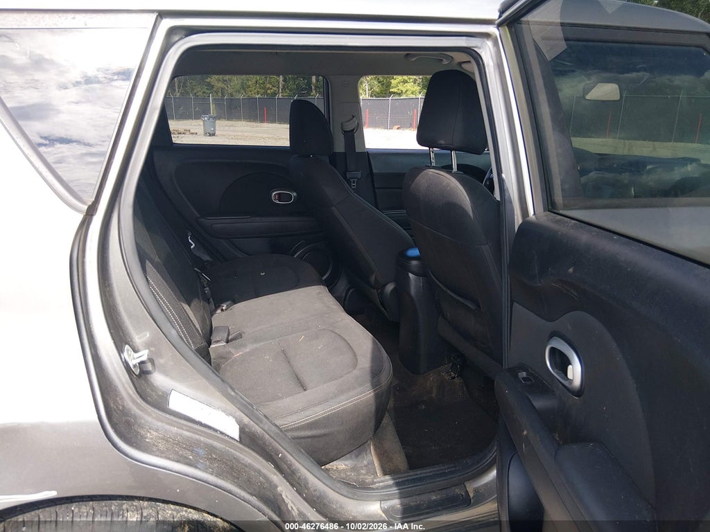 2018 Kia Soul + photo 8