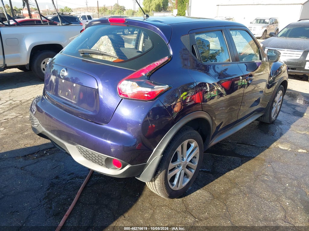 2016 Nissan Juke S photo 4