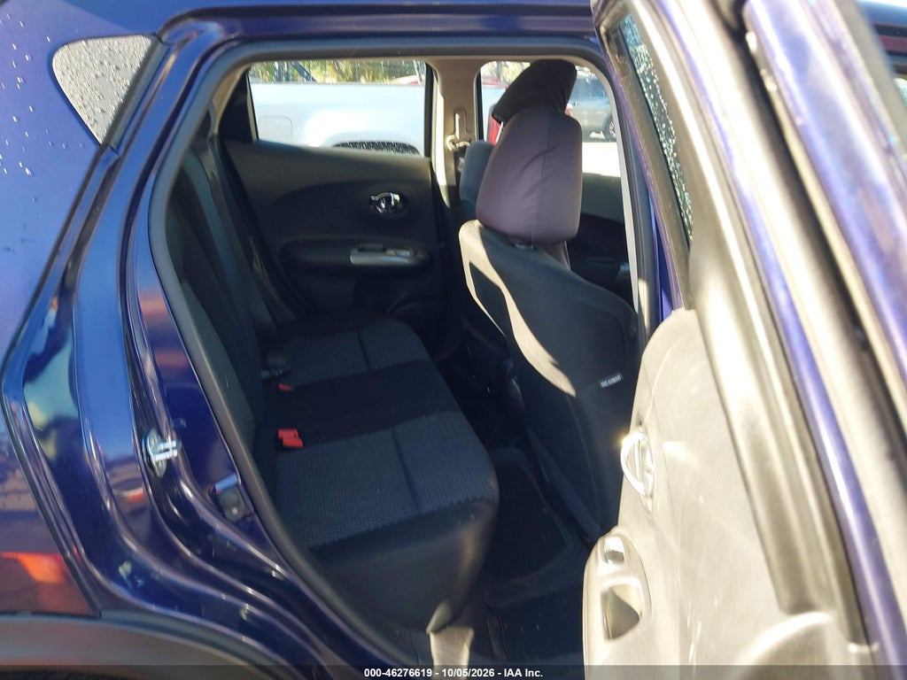 2016 Nissan Juke S photo 8