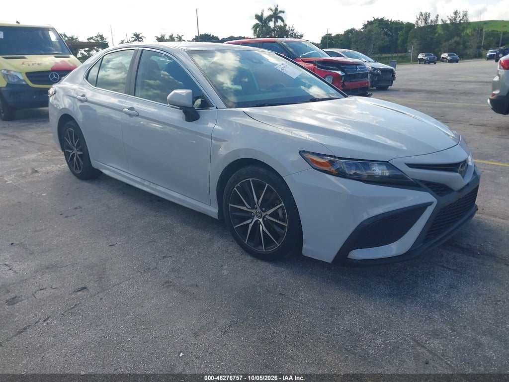 TOYOTA CAMRY 2023