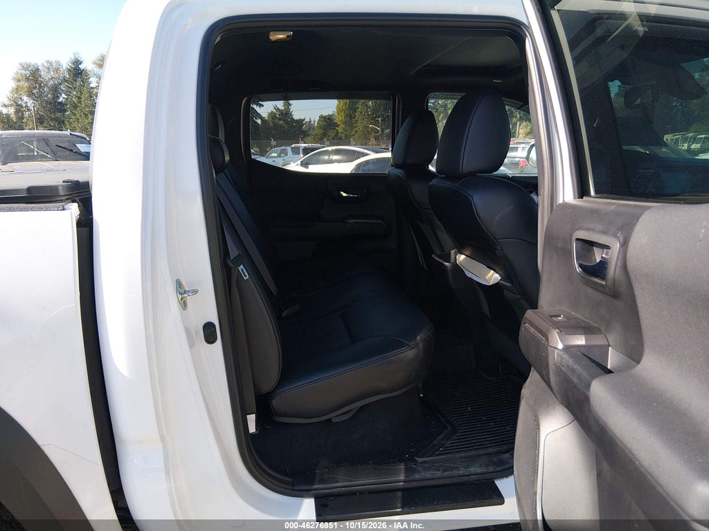 2019 Toyota Tacoma TRD OFF Road photo 8