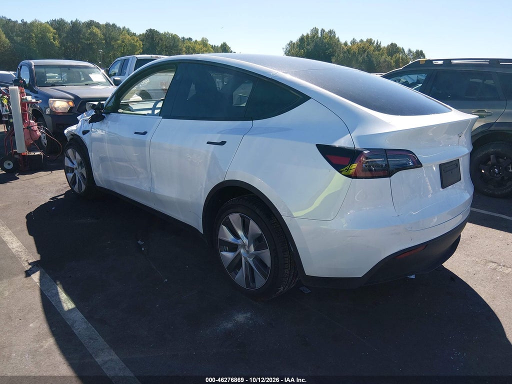 2023 Tesla Model Y AWD/Long Range Dual Motor ALL-Wheel Drive photo 3