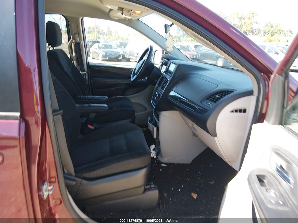 2018 Dodge Grand Caravan SE photo 5