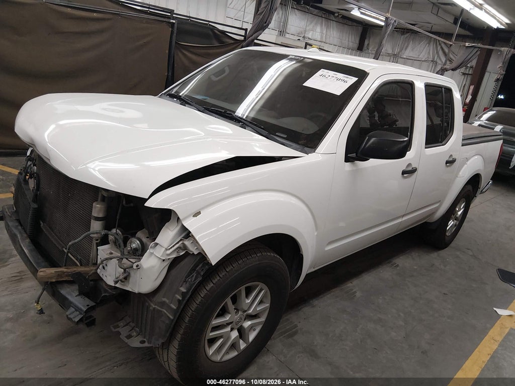 2016 Nissan Frontier SV photo 2