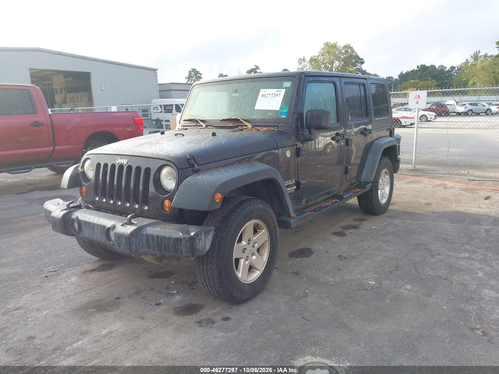 2010 Jeep Wrangler Unlimited Sport photo 2