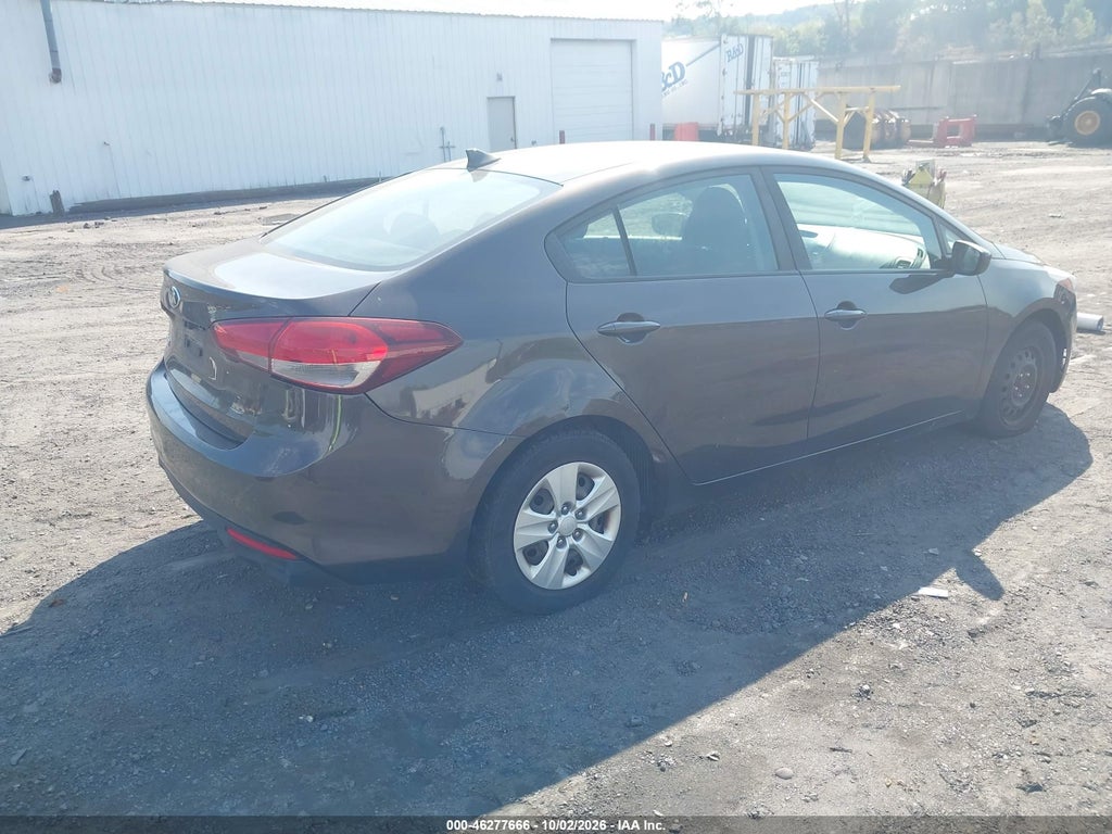 2018 Kia Forte LX photo 4