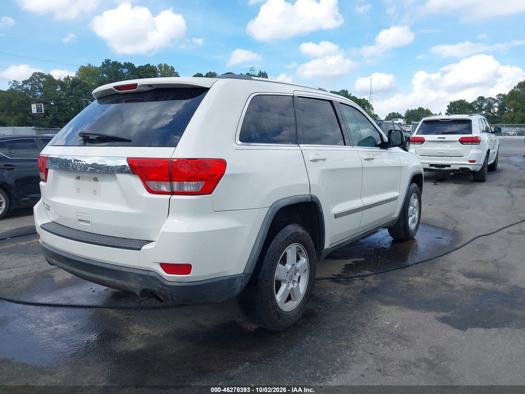 2012 Jeep Grand Cherokee Laredo photo 4