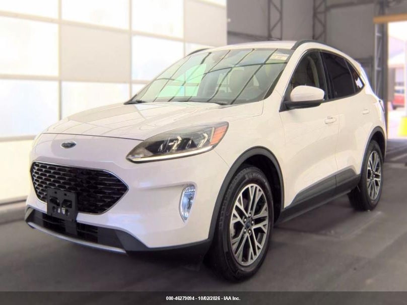 2020 Ford Escape SEL photo 2