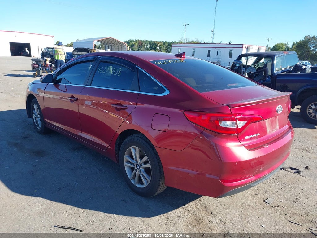 2015 Hyundai Sonata SE photo 3