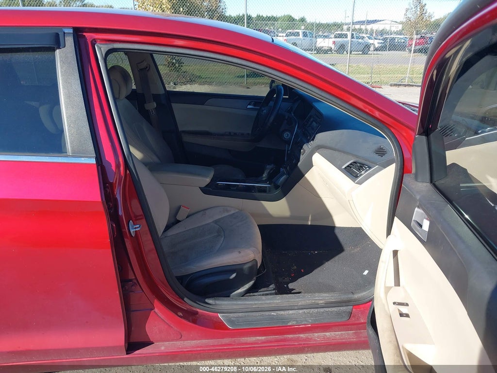 2015 Hyundai Sonata SE photo 5