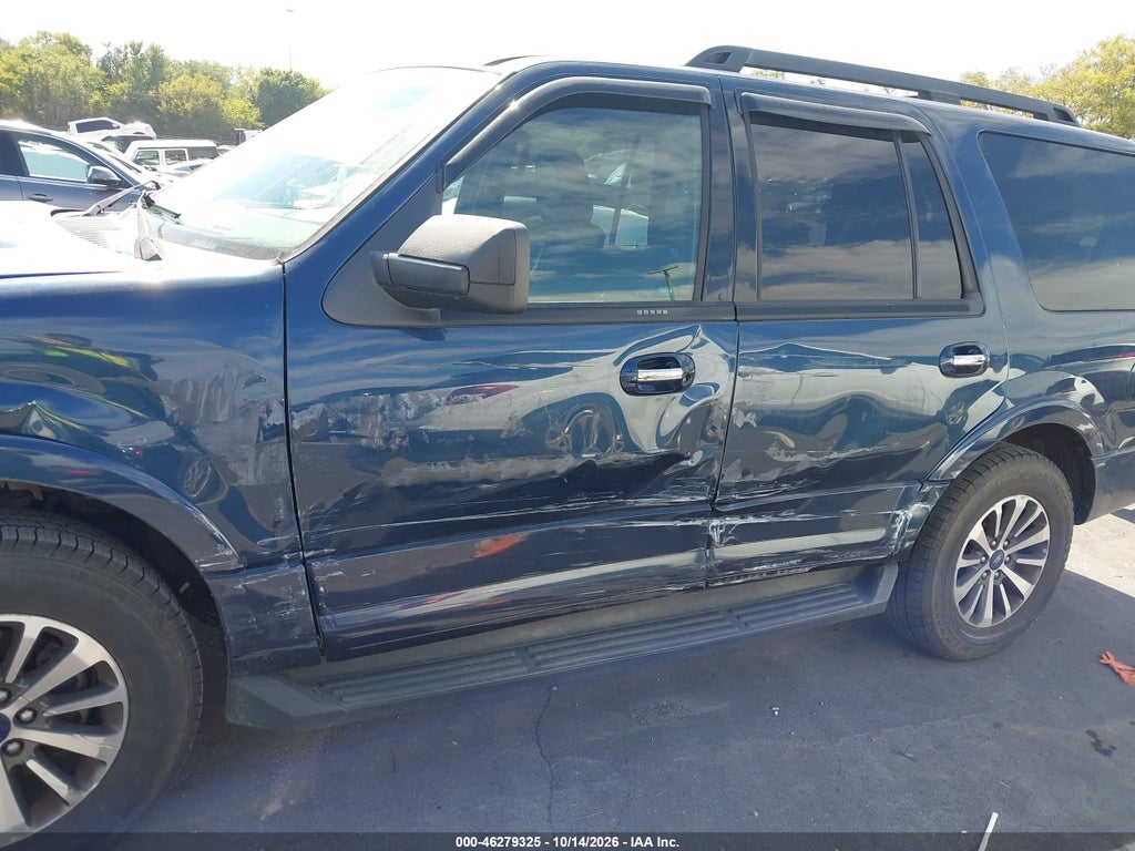 2017 Ford Expedition XLT photo 6