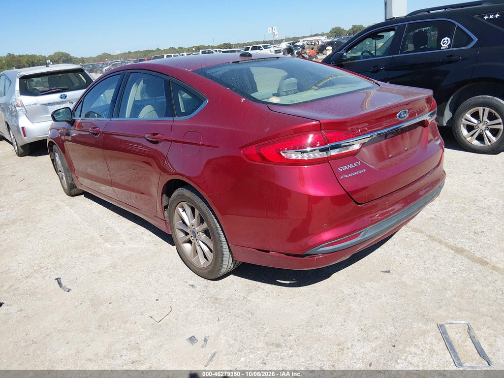 2017 Ford Fusion SE photo 3