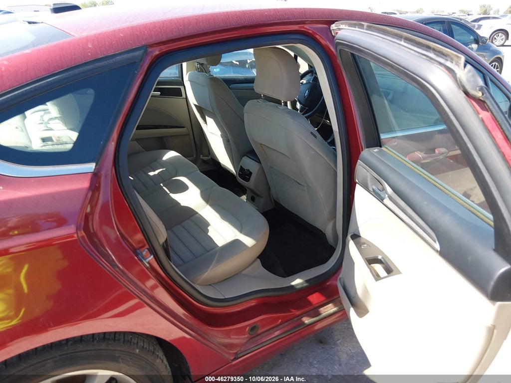 2017 Ford Fusion SE photo 8