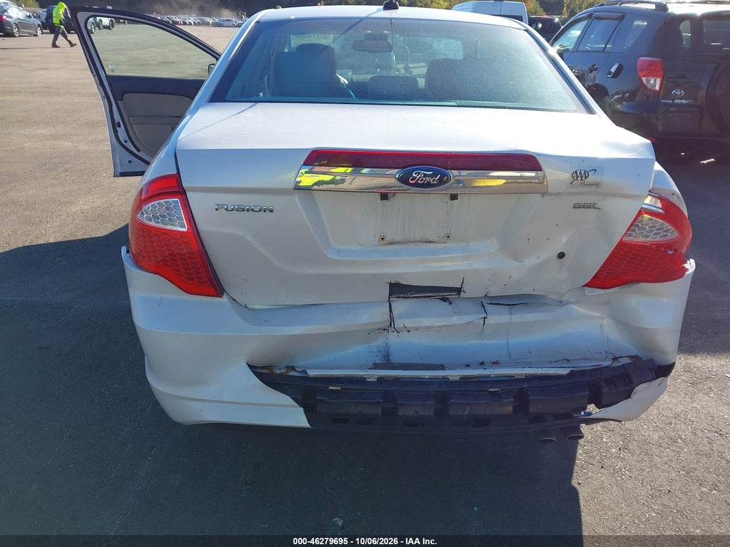 2011 Ford Fusion SEL photo 6