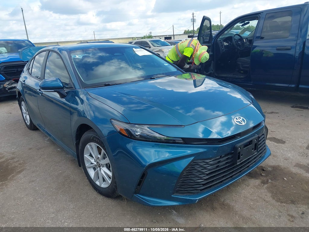 TOYOTA CAMRY 2026