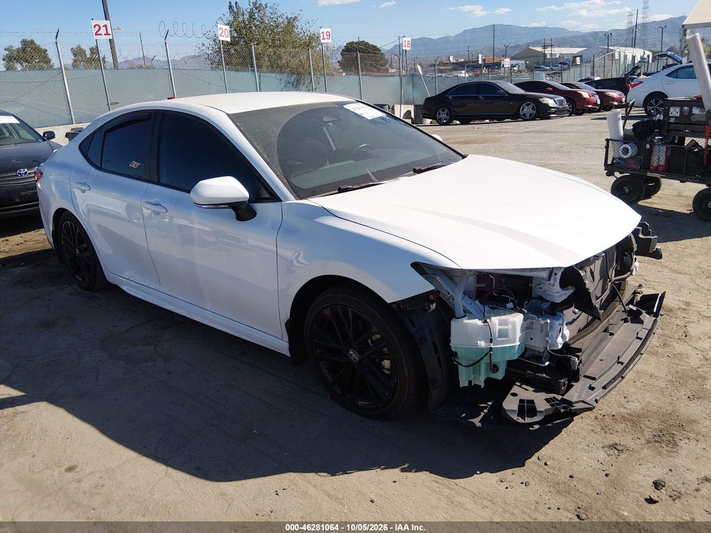 TOYOTA CAMRY 2025