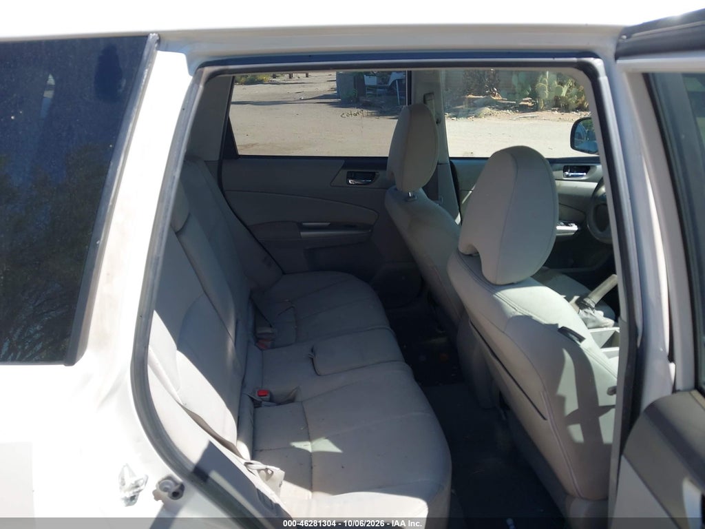 2010 Subaru Forester 2.5XT Premium photo 8
