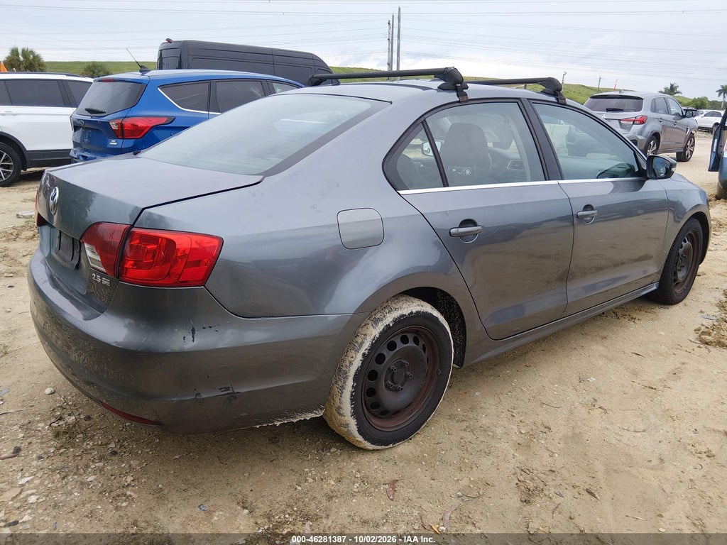 2013 Volkswagen Jetta 2.5L SE photo 4