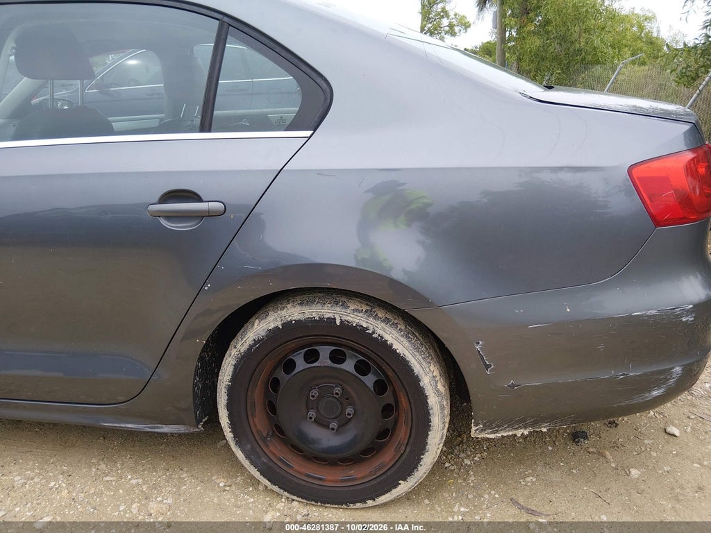 2013 Volkswagen Jetta 2.5L SE photo 6