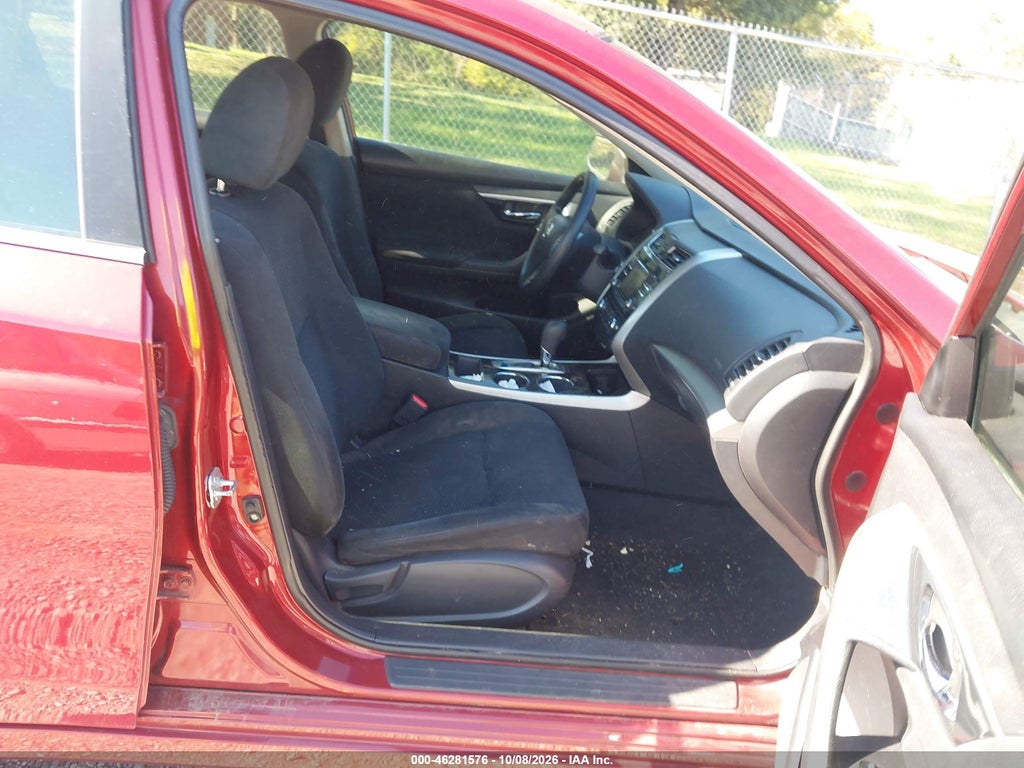2014 Nissan Altima 2.5 S photo 5