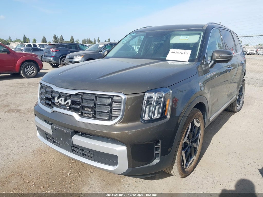 2024 Kia Telluride S photo 2