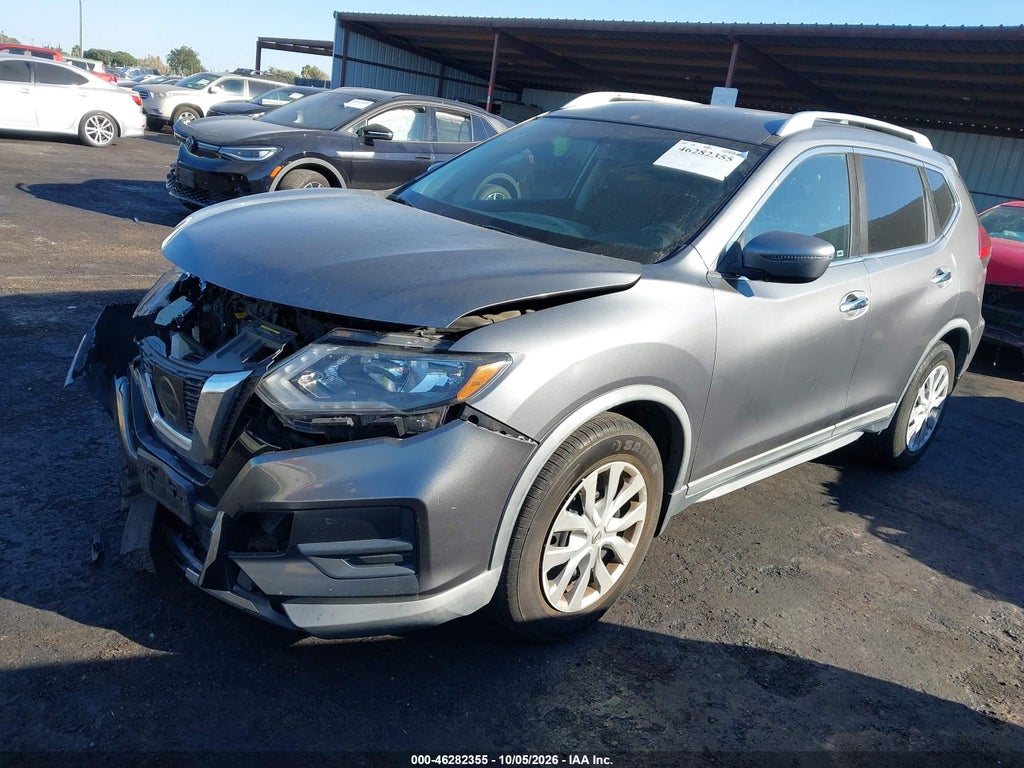 2017 Nissan Rogue S photo 2