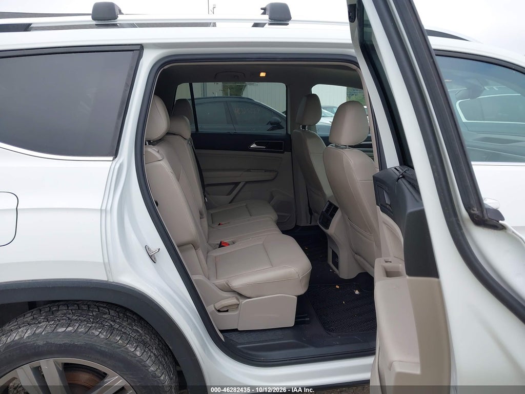 2018 Volkswagen Atlas 3.6L V6 SEL photo 8