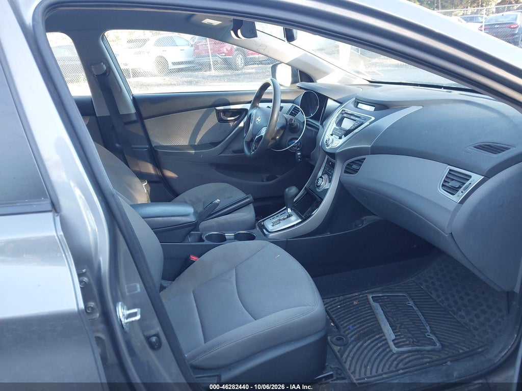 2012 Hyundai Elantra GLS photo 5