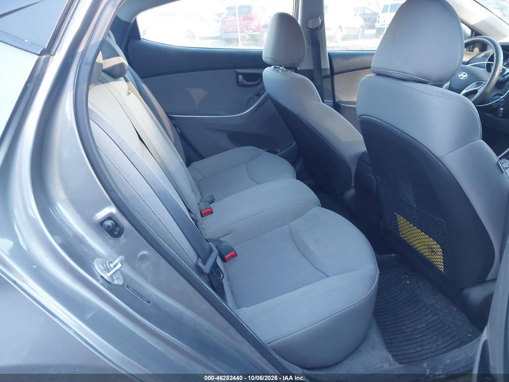 2012 Hyundai Elantra GLS photo 8