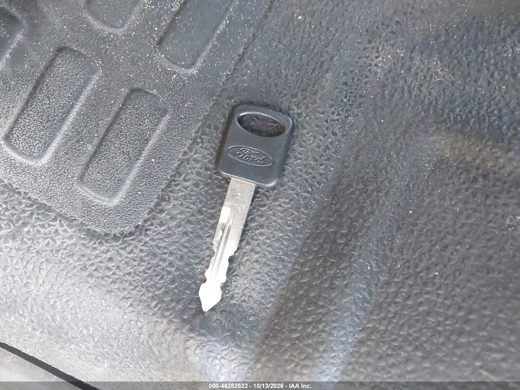 2012 Ford F-650 GAS XL/XLT photo 11