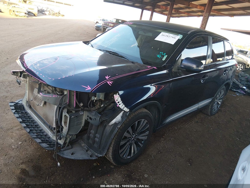 2019 Mitsubishi Outlander LE/SE/SEL photo 2