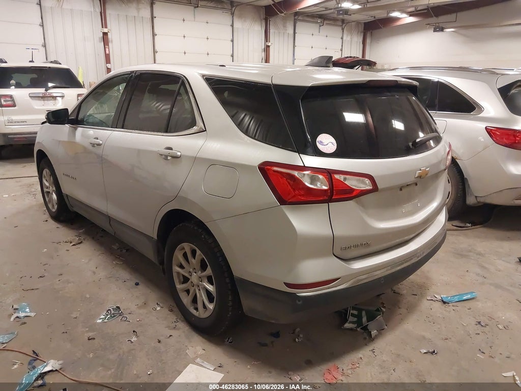 2019 Chevrolet Equinox LT photo 3