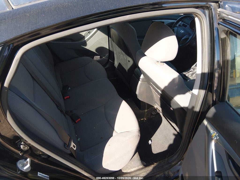2014 Hyundai Elantra SE photo 8