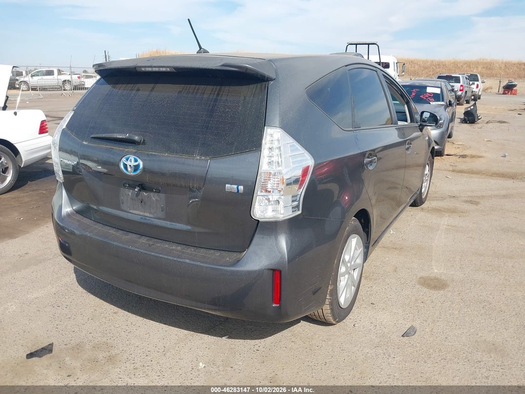 2013 Toyota Prius V TWO photo 4