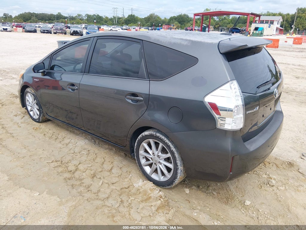 2014 Toyota Prius V Five photo 3