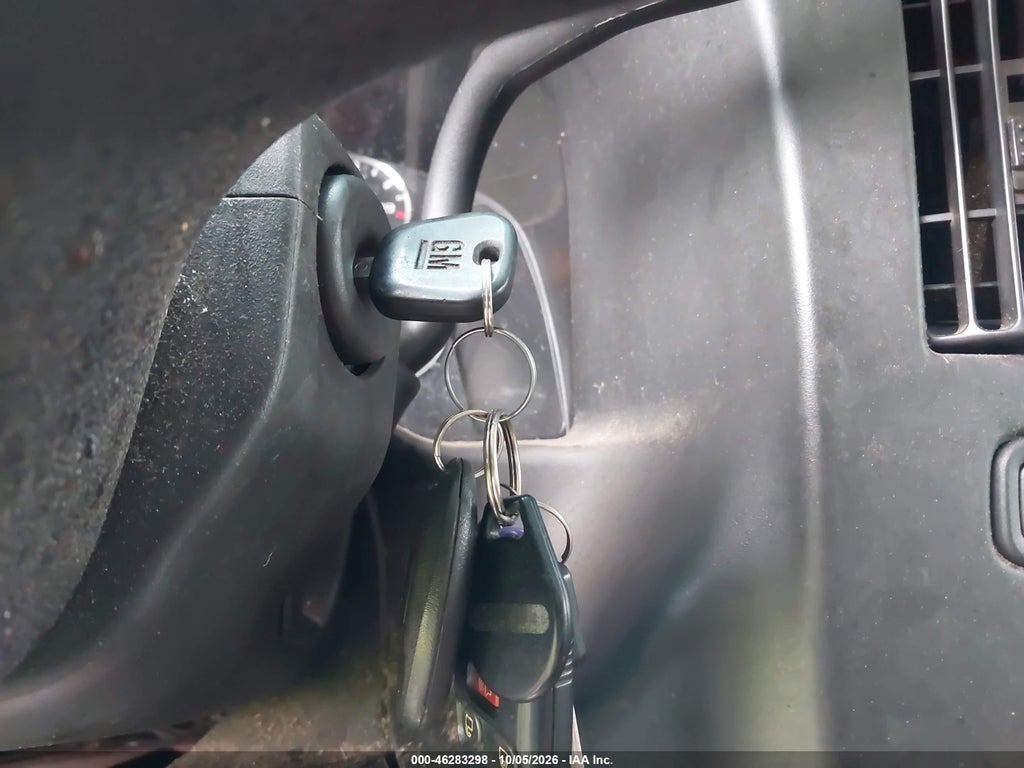 2016 GMC Savana 2500 Work Van photo 11