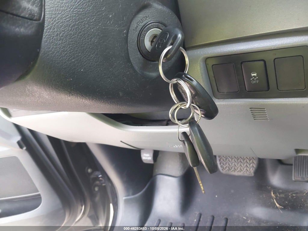 2011 Toyota Tundra Grade 4.6L V8 photo 11